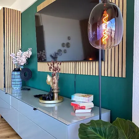 Apartment Design-apartment I Hotelturm I Etage 26 I Boxspring I Ausblick *