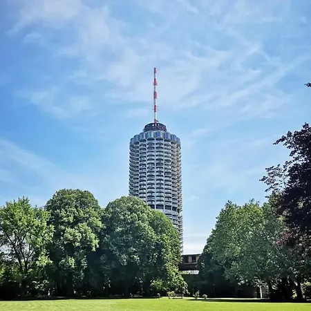 Apartment Design-apartment I Hotelturm I Etage 26 I Boxspring I Ausblick
