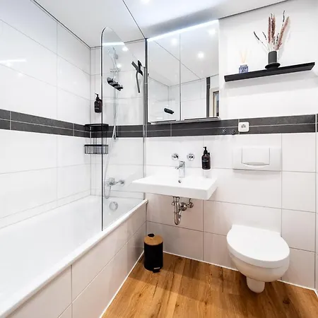 Design-apartment I Hotelturm I Etage 26 I Boxspring I Ausblick Augsburg