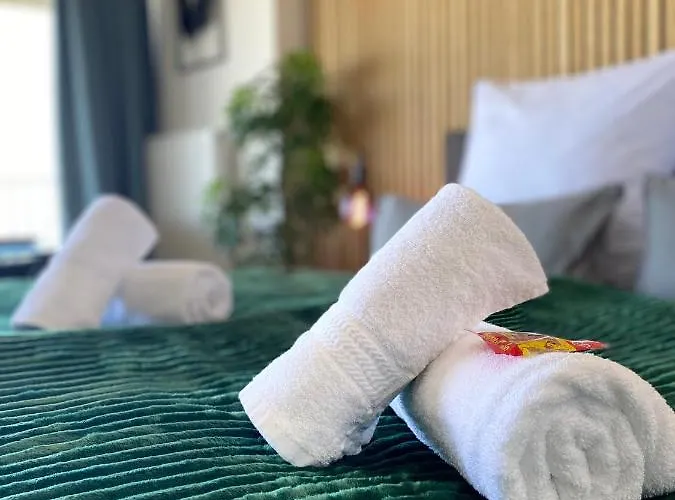 Tower I 26th Floor I Boxspring I Nespresso