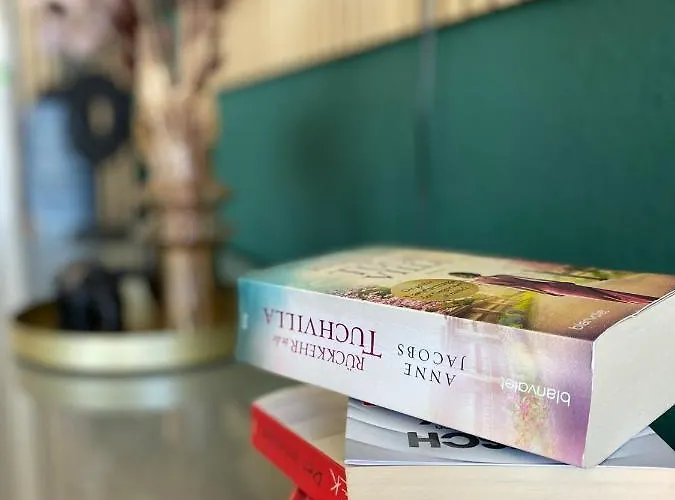 Apartment Tower I 26th Floor I Boxspring I Nespresso